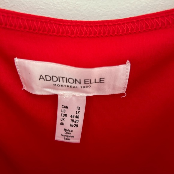 Red dress with white polka dots - Picture 3 of 4